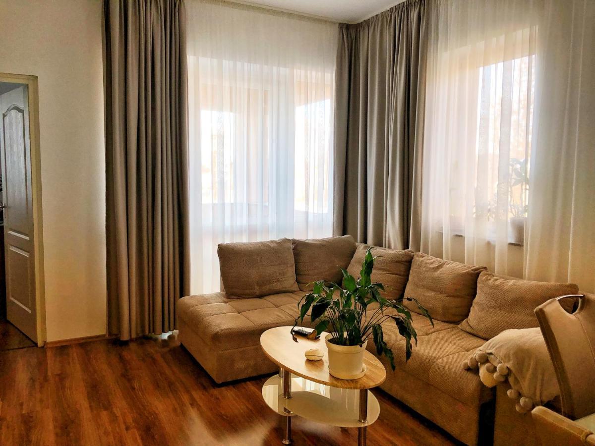 Boro Apartman ทิสซาฟือแรด ภายนอก รูปภาพ