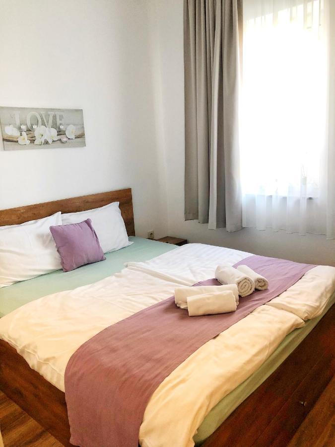 Boro Apartman ทิสซาฟือแรด ภายนอก รูปภาพ