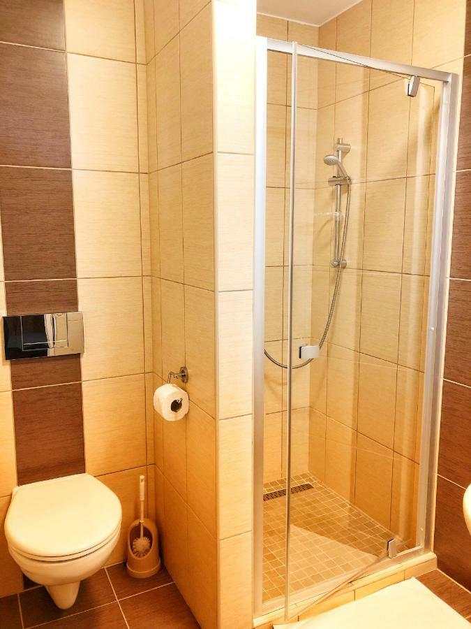 Boro Apartman ทิสซาฟือแรด ภายนอก รูปภาพ